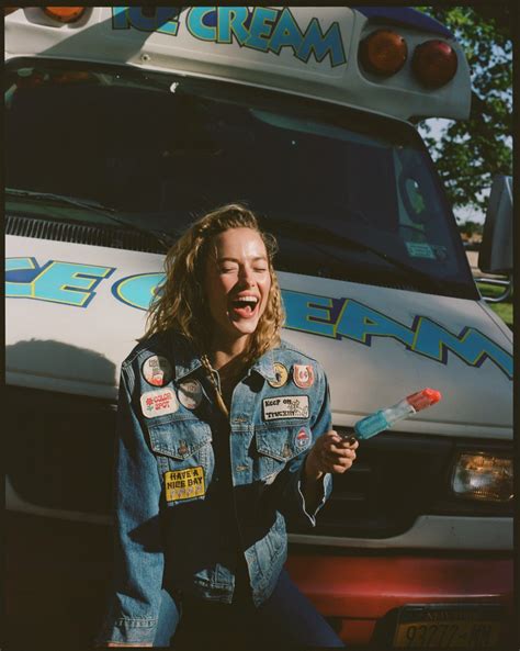 Mỹ nhân áo tắm Hannah Ferguson bán nude tôn body tạc tượng Người đẹp