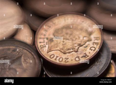 Pile Of Pound Coins Hi Res Stock Photography And Images Alamy