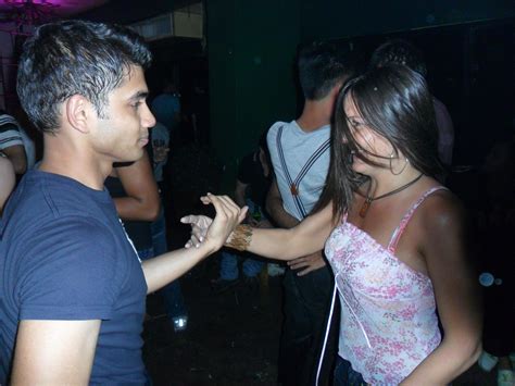 Simple Rules For Straight Women In Gay Bars Huffpost Voices