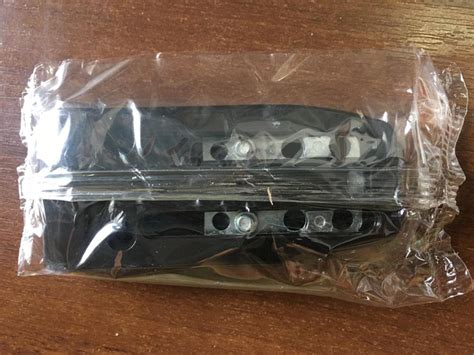 Петля для металлопластиковой двери T&T 3D 130 кг коричневая RAL 8019 ...