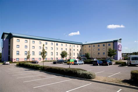 Transport Guide to Premier Inn Thurrock West Hotel 10