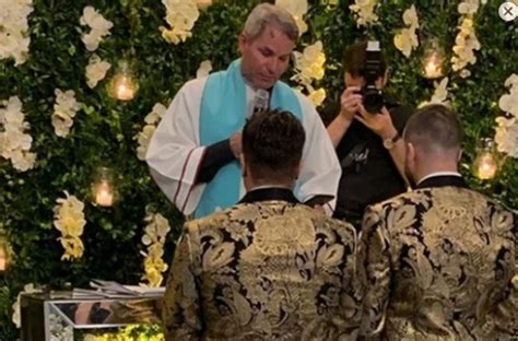 Pastor Desabafa Ap S Ser Criticado Por Realizar Casamento Gay