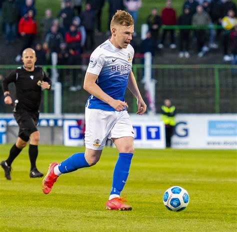 Glentoran Vs Glenavon Lensdump