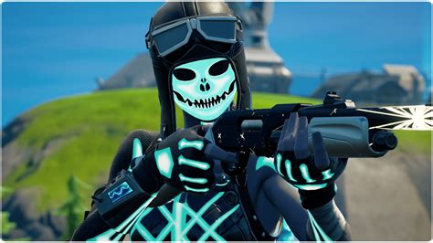 Fortnite Skeletara Skin Gameplay New Renegade Raider Skin Youtube