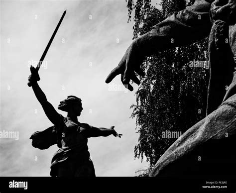 The Motherland Calls Volgograd Stock Photo Alamy