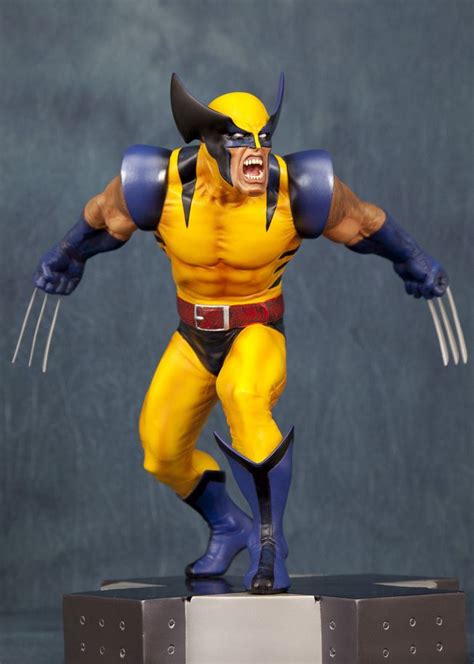 Wolverine Statue