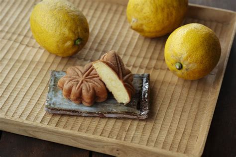 Momiji Manju 7 Kinds Including Momiji Encounter 12 Pieces 「はい、宮島です。」