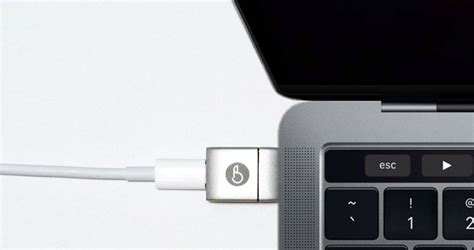 Магнитный переходник MagNeo для USB-C, позволяющий передавать данные и ...