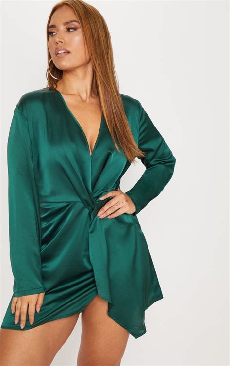 Plus Emerald Green Satin Long Sleeve Wrap Dress | Plus Size | PrettyLittleThing USA