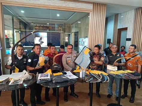 Bikin Sajam Buat Tawuran 5 Pemuda Di Jakarta Utara Ditangkap Okezone