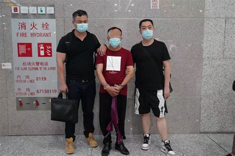 重庆渝中警方侦破一起命案积案：两嫌犯绑架杀人后潜逃22年 直击现场 澎湃新闻 The Paper