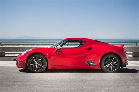 2015 Alfa Romeo 4c Coupe And Alfa Romeo 4c Spider Four Seasons Wrap