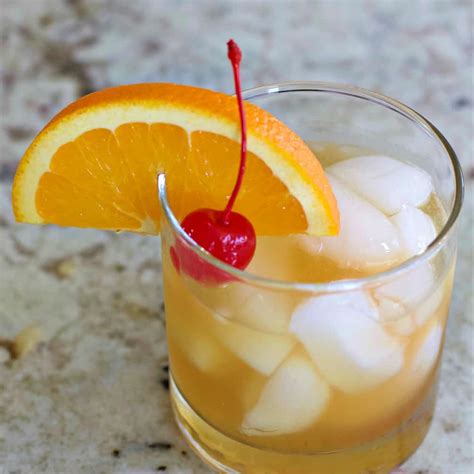 Amaretto Sour Classic Cocktail Recipe Homemade Food Junkie