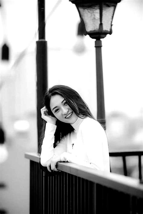 Bộ ảnh độc đáo của Vũ Thị Anh Thư hot girl phim Về nhà đi con Phong cách sao Việt Giải Trí