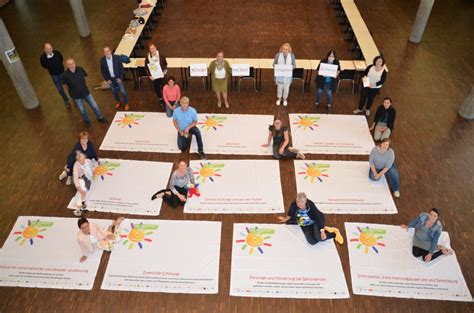 Weltkindertag Große Banneraktion und Malwettbewerb Kinderschutzbund