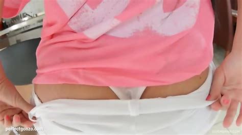 Super Hot Solo Girl Playful Anne Masturbating On Give Me Pink Gonzo Style