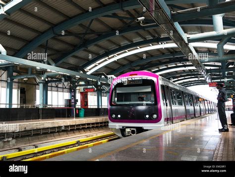 Bengaluru Metro Fotos Und Bildmaterial In Hoher Auflösung Alamy