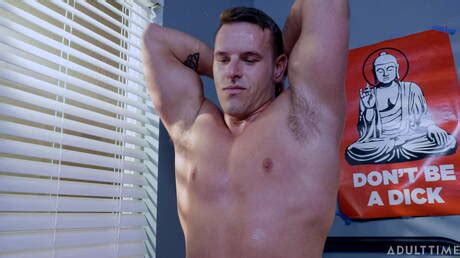 Pretty American Guys Strong Bull Shane Cook And Twink Gabe Bradshaw Have A Hot Couple Scene