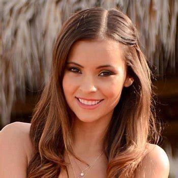 Paris Nichole Babe Page Watch This Adult Model On FreeOnes