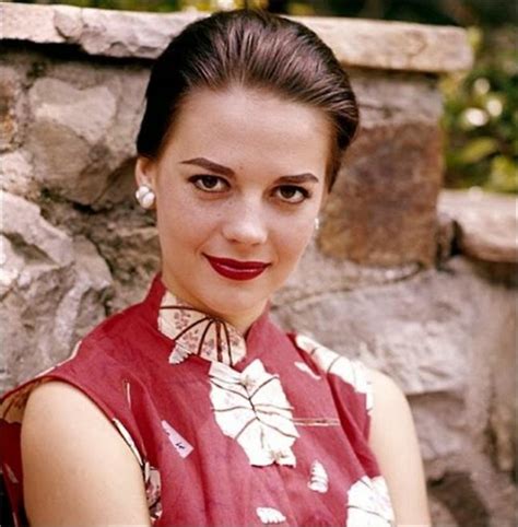 NATALIE WOOD: BIOGRAPHY, FILMOGRAPHY and Movie Posters