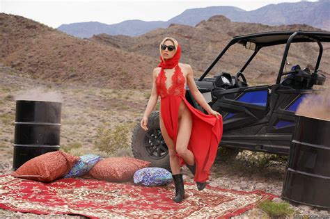 Abella Danger Bra Abella Danger Desert Desires Porn Pic