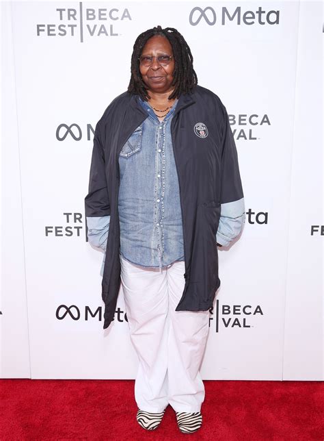 Whoopi Goldberg had 'fart war' with Robin Williams, Billy Crystal