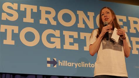 Chelsea Clinton Stumps For Mom At Uw Oshkosh