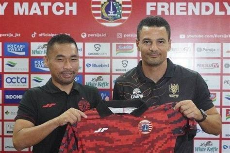 Persija Jakarta Kenalkan Carlos Pena Sebagai Pelatih Baru Genpi Co