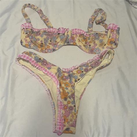 Blackbough Bikini Size Small Depop
