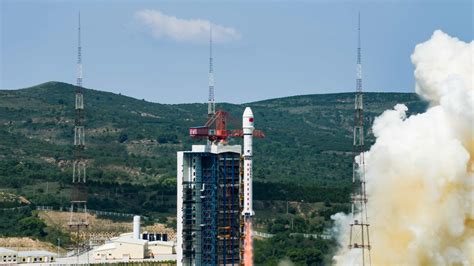 La Chine Lance Quatre Satellites Dans L Espace CGTN