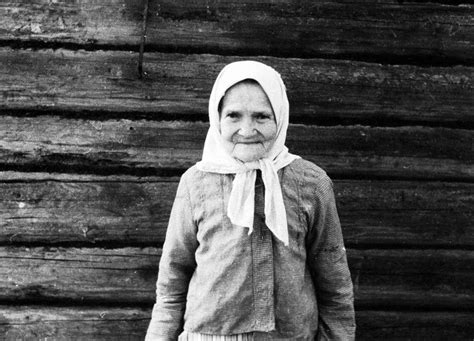 Бабушка В Платке Фото – Telegraph