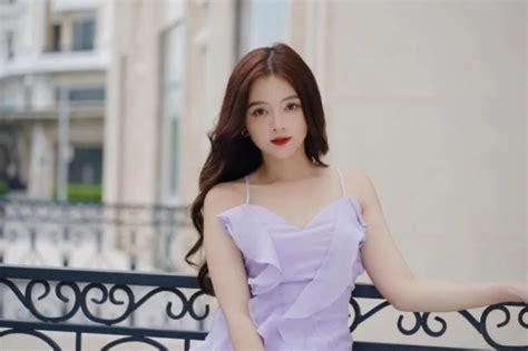 Nổi tiếng nhiều năm netizen tò mò hot girl ảnh thẻ giờ ra sao