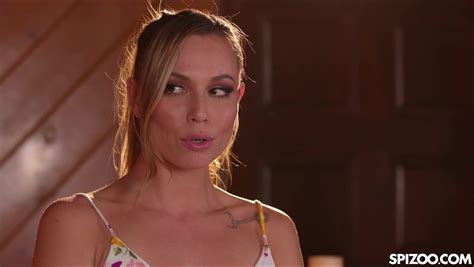 Porn Star Hq Aidra Fox Aidra Gets A Happy Ending After Massage