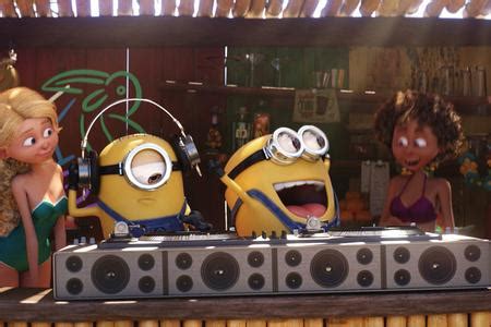 Minion Bikini Scene Inrikoorange