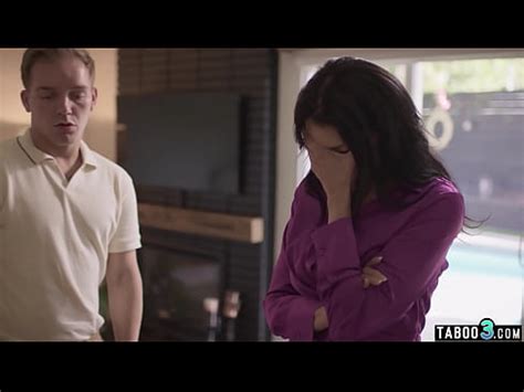 Viuda Madura Descuidada Reagan Foxx Follada Duro Por Un Extra O De Gran Polla Xvideos