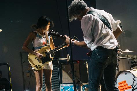 Blonde Redhead Beacon Pioneer Works Pics