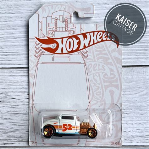 Hot Wheels Ford Pearl And Chrome Edition Shopee Malaysia
