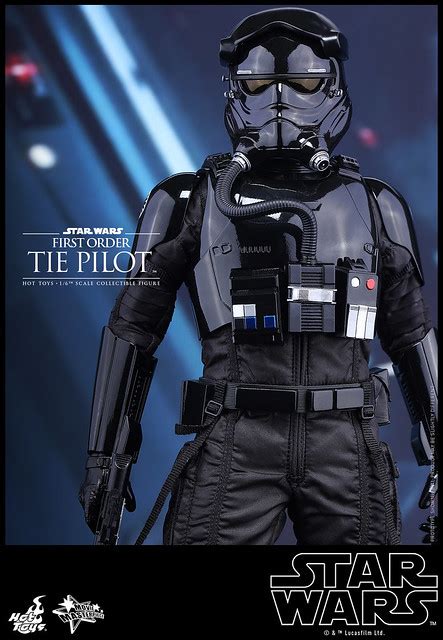 Hot Toys MMS 星際大戰七部曲原力覺醒鈦戰機駕駛員 比例 First Order TIE Pilot