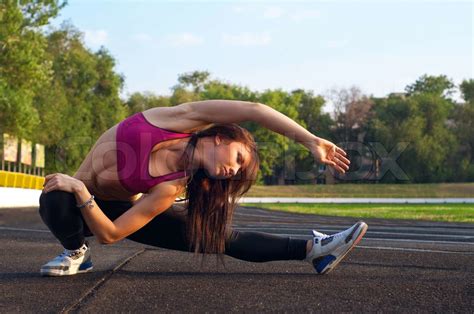 Sportliche Frau Stock Bild Colourbox