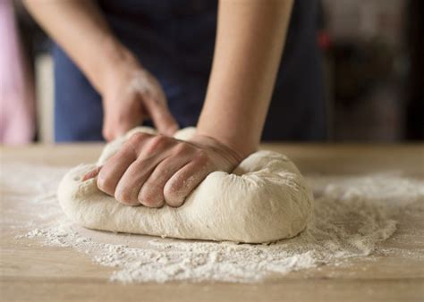 O Que Fazer Quando A Massa Fica Grudenta - O que fazer quando a massa do pão fica grudenta? - Marmitex de Sucesso