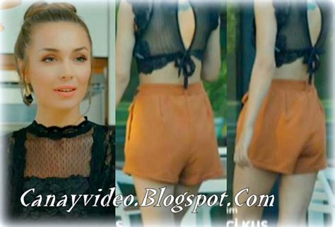 5 Hot Sexy Kimya Aytac Bikini Pics