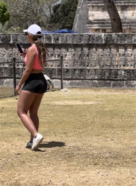 TULUM Foreign Juicy Blonde Cheeks Hanging Short Shorts Volleyball Forum