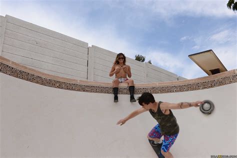 Keisha Grey Boardwalk Boarding Boobies Porn Pic