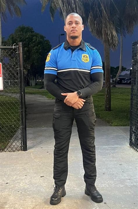 armed guard main duties   security officer