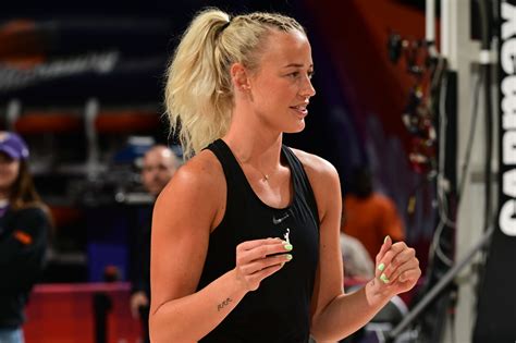 Wnba Star Sophie Cunningham Turns Heads In Jaw Dropping Black Bikini The Spun