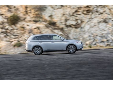 2015 Mitsubishi Outlander 35 Exterior Photos Us News