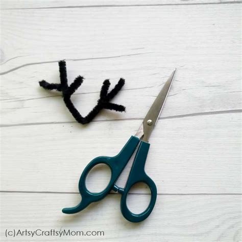 Popsicle Stick Reindeer Craft | Christmas Craft for Kids