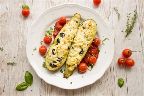 Gef Llte Zucchini Mit Reis Und Faschiertem