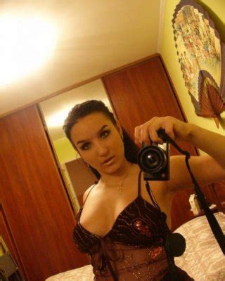 Photos Of Amateur Girlfriends Posing Sexy On Cam Porn Pictures XXX Photos Sex Images 3633591