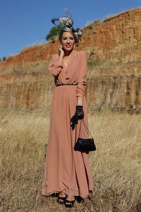 VESTIDO NUDE INVITADAS A BODAS MARTIDAMAInStyle